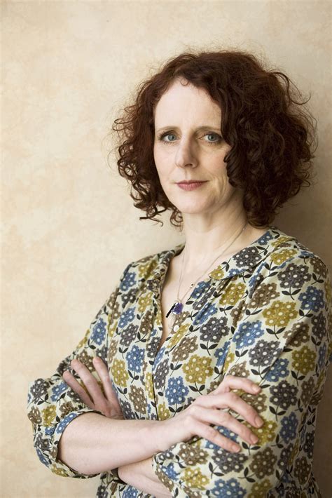Maggie o'farrell - Maggie O'Farrell (born 1972, Coleraine Northern Ireland) is a British author of contemporary fiction, who features in Waterstones' 25 Authors for the Future. It is possible to identify several common themes in her novels - the relationship between sisters is one, another is loss and the psychological impact of those losses on the lives of her ...